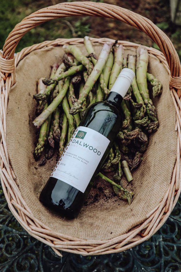 Organic Asparagus and 2018 Still White Wine Bundle - Image 3